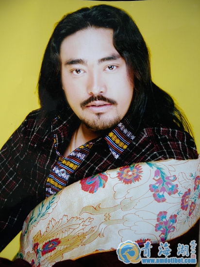 多杰才白