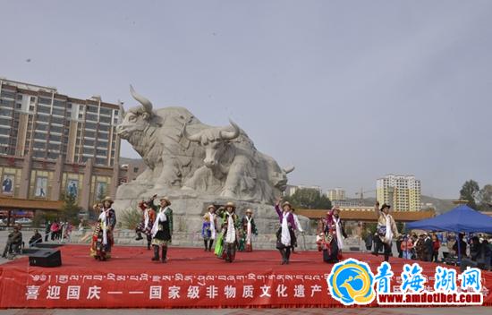 迎国庆天祝藏语办举行华锐藏族民歌文艺汇演